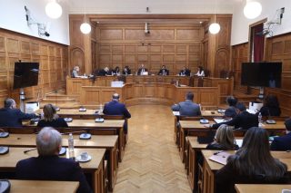 tempi exetastiki